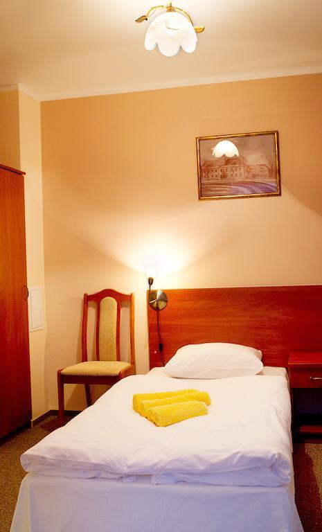 Hotel Polkowice Szoba fotó